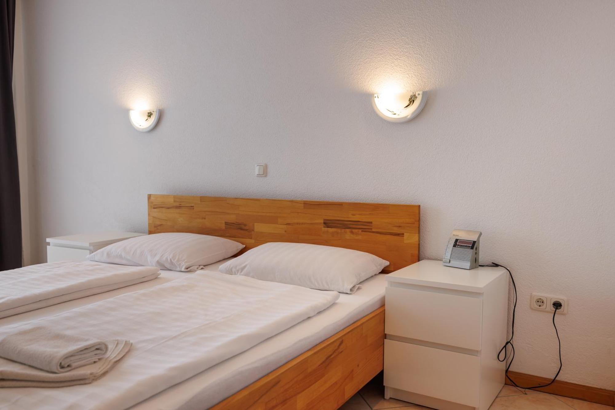 Guesthouse Halilagic Krk Town Exteriör bild