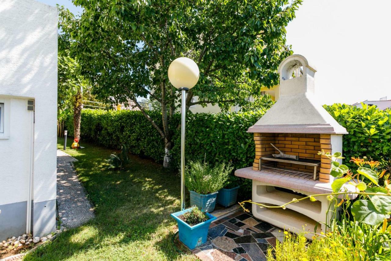 Guesthouse Halilagic Krk Town Exteriör bild